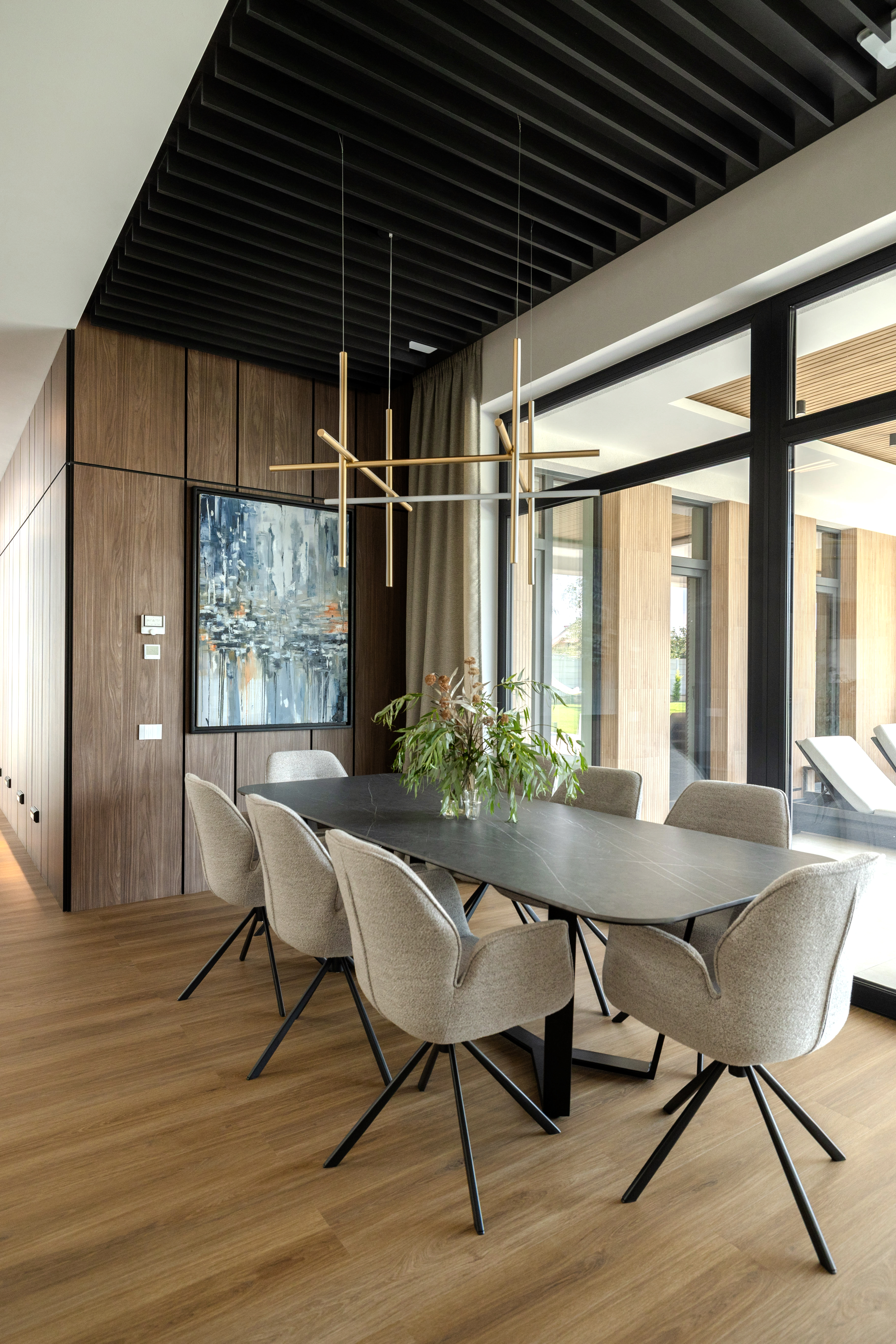 Bucatarie + Dining si hol